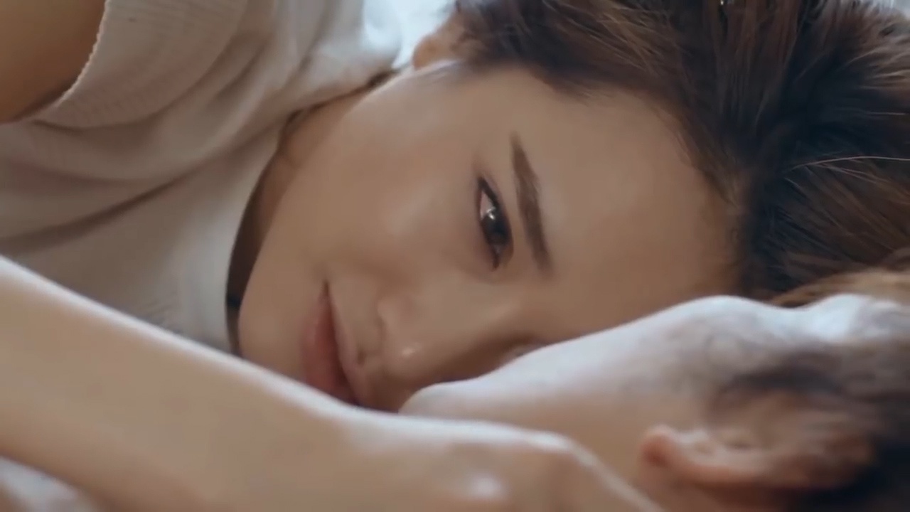 'Ngay ay minh da yeu': Nha Phuong 'ru' Nhan Phuc Vinh di khach san hinh anh