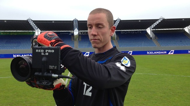 Phim cua thu mon can tro thanh cong cu sut penalty tu sieu sao Messi hinh anh