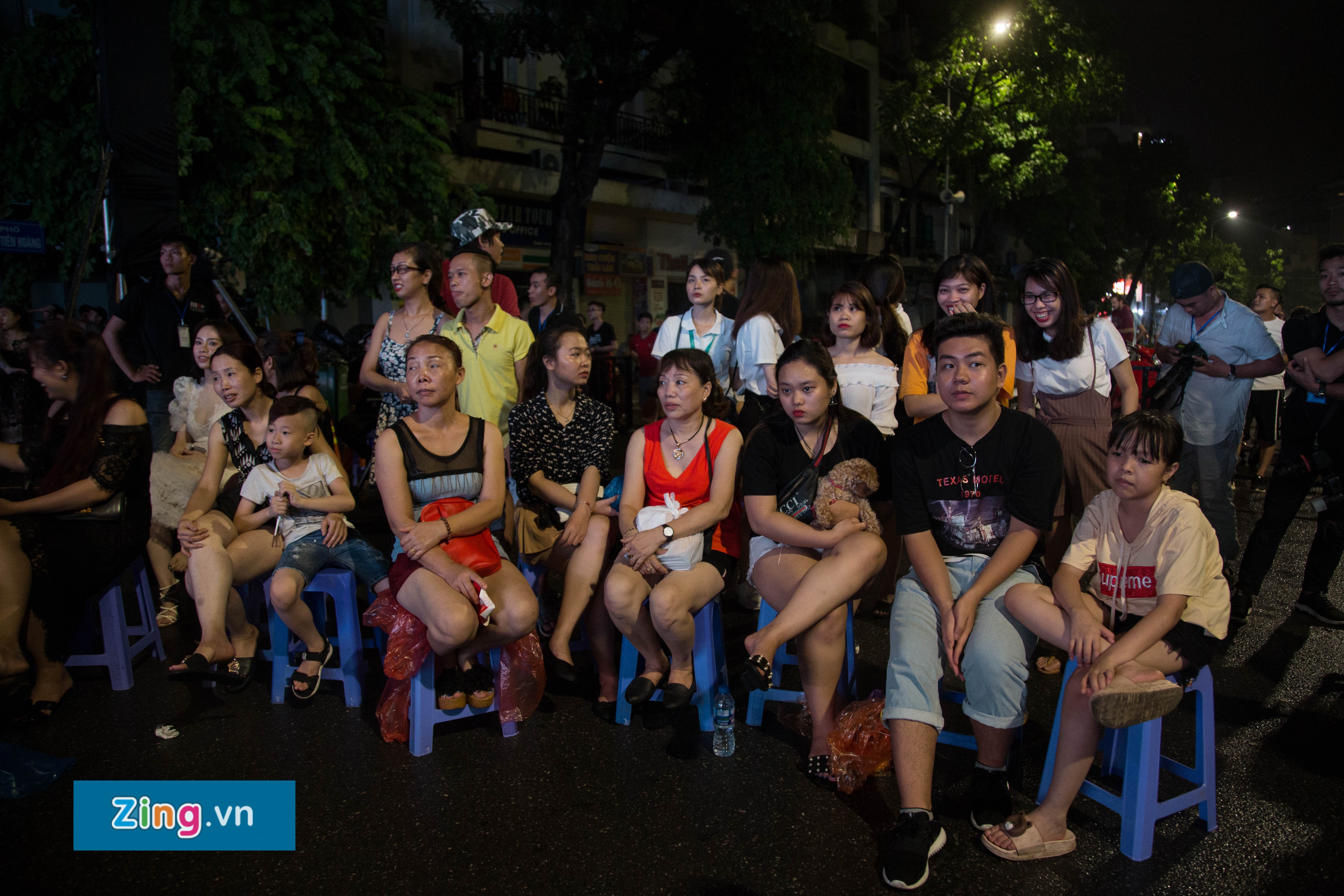 Vietnam Wedding Fashion Show,  Ho Ngoc Ha anh 9