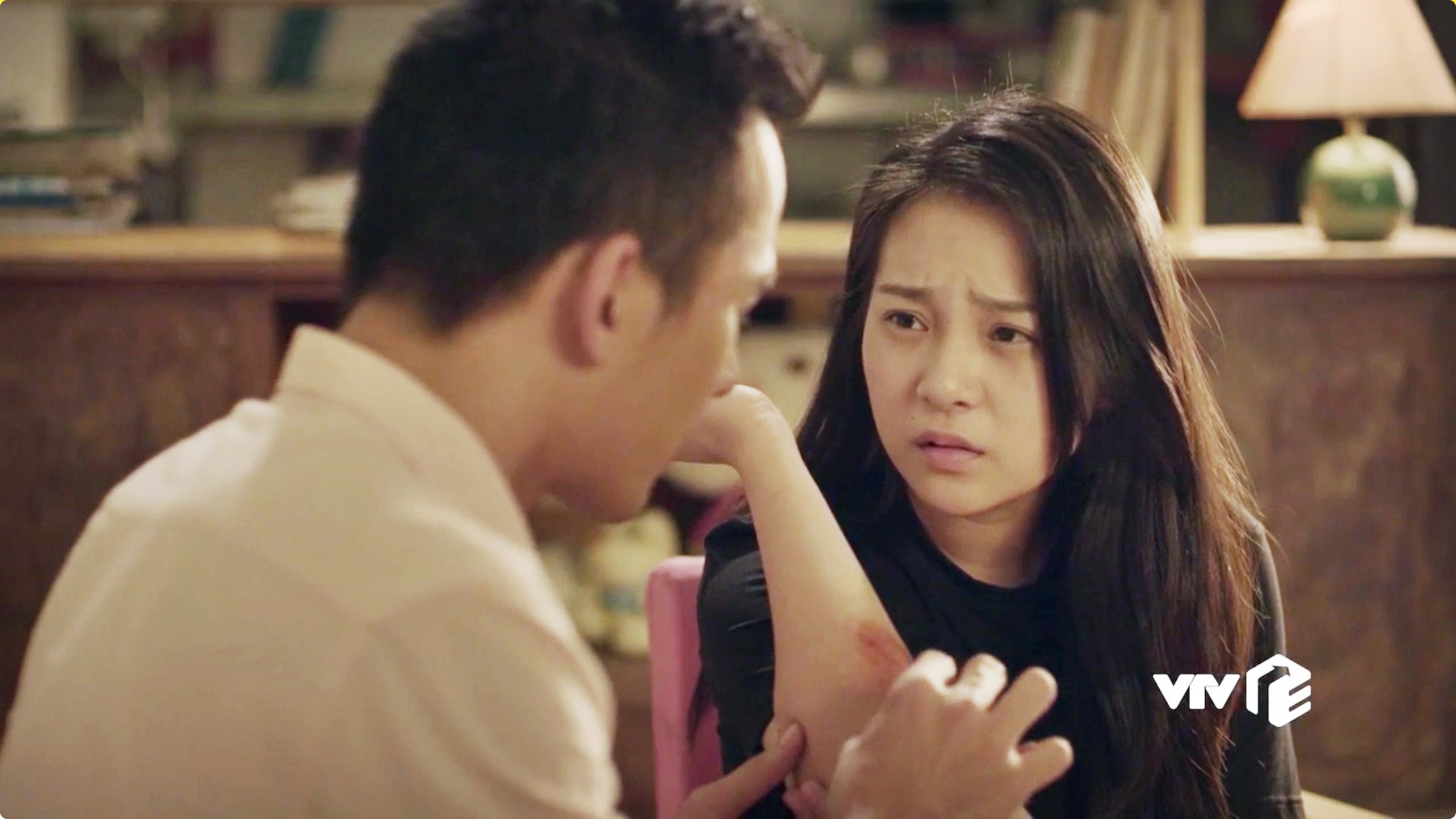 'Ngay ay minh da yeu': Nam bo hen gap mat thong gia de di tim Dung hinh anh