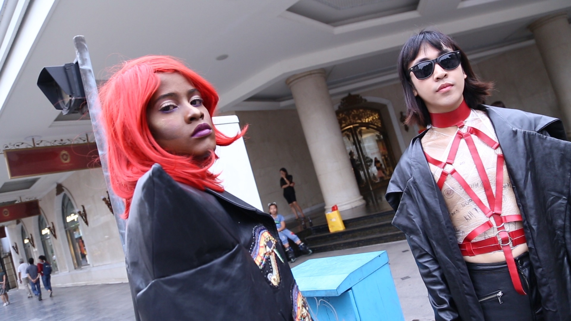 Thoi tiet dep, gioi tre Ha Noi thoa suc sang tao thoi trang hinh anh