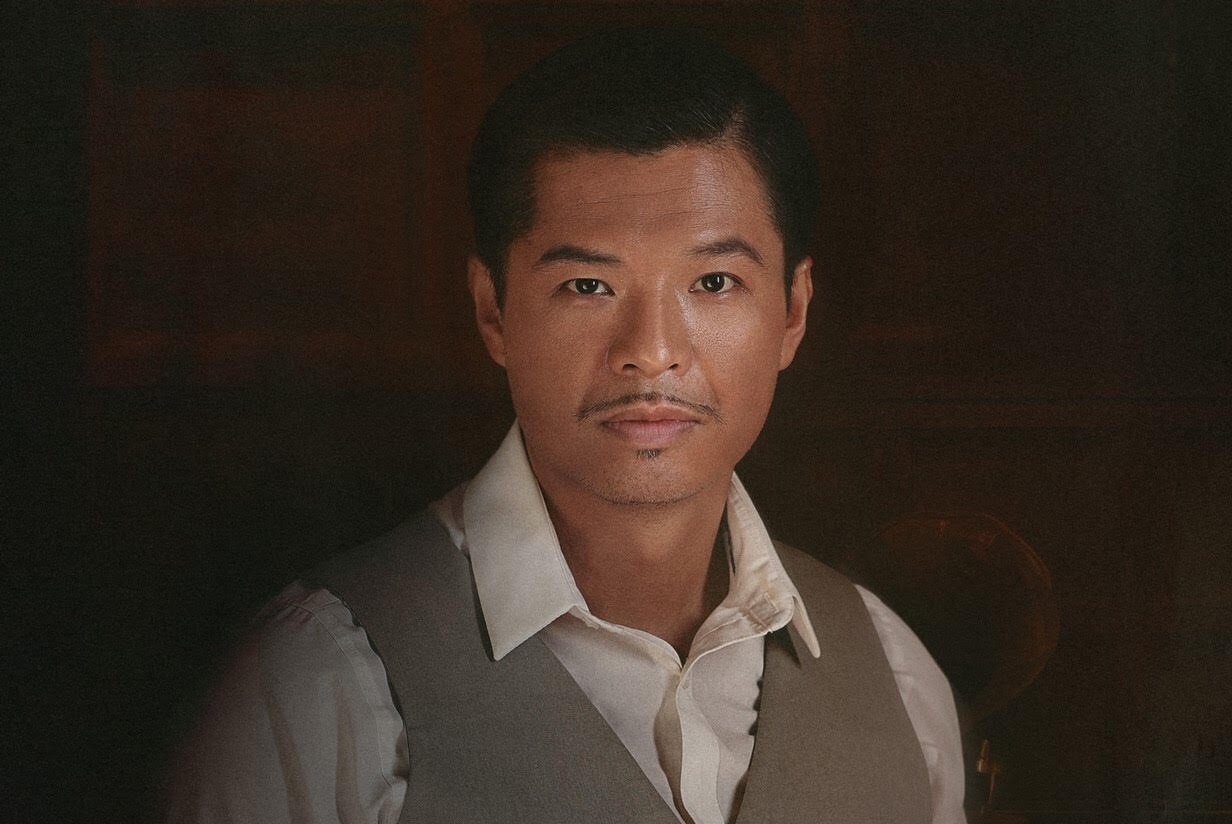 Khang 'Nguoi bat tu' tung rua bat, boc vac thue o Duc hinh anh