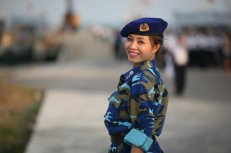 MC Hoang Linh chia tay chong sap cuoi? hinh anh