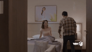 'Nhung co gai trong thanh pho': Chi Xuan lam du moi cach niu keo Tung hinh anh