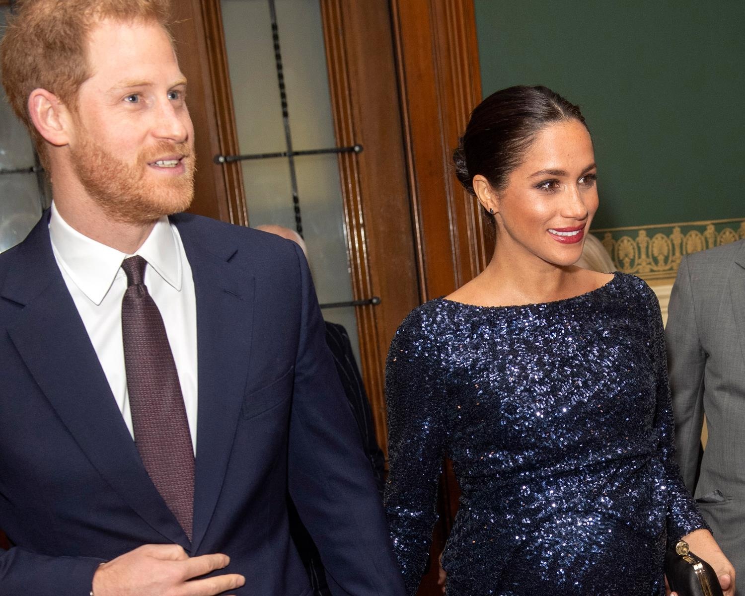 Meghan Markle sinh con anh 6