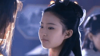 Ve dep my nhan cua Luu Diec Phi trong phim co trang hinh anh