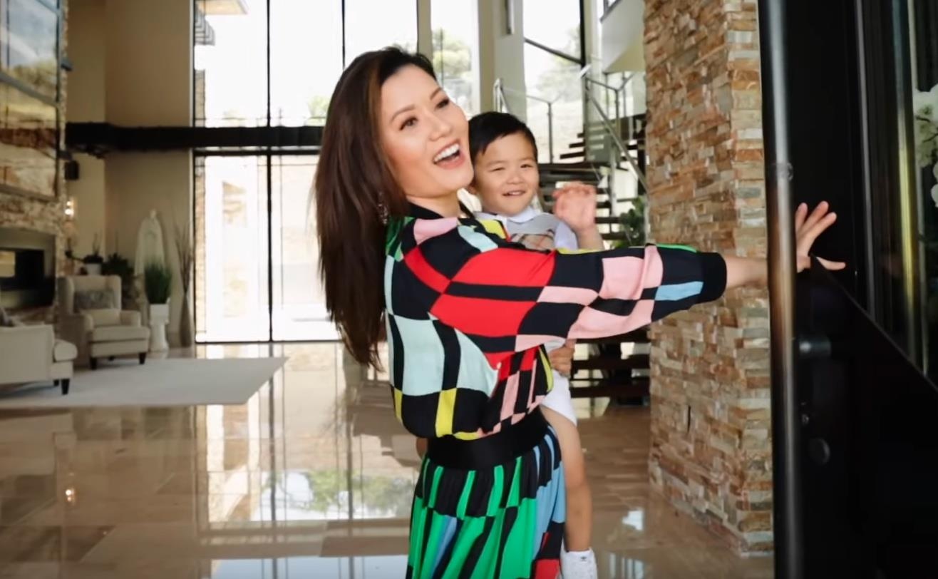 Tham quan biet thu xa hoa trieu USD cua vo chong Dan Truong o My hinh anh