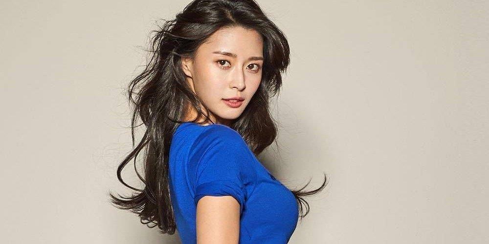 Lee Jong Suk hen ho anh 2