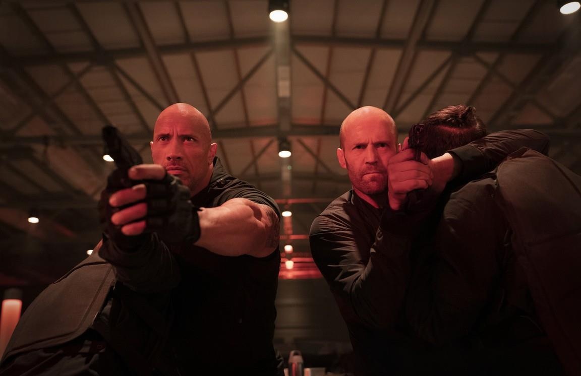 Dan dau phong ve, thanh tich cua 'Hobbs & Shaw' chua nhu ky vong hinh anh