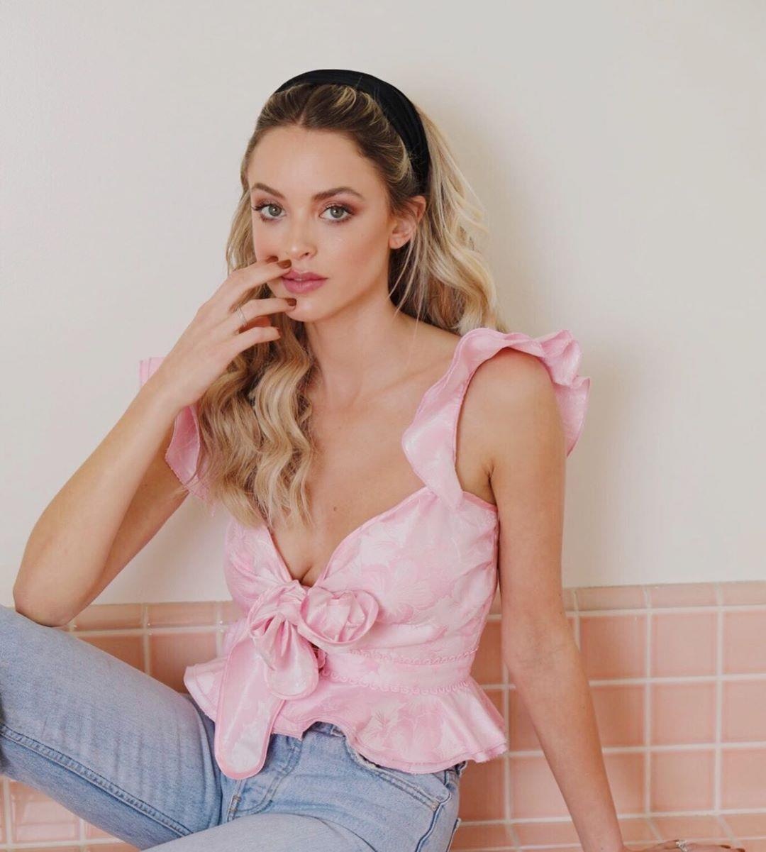 Miley Cyrus chia tay Liam Hemsworth anh 3