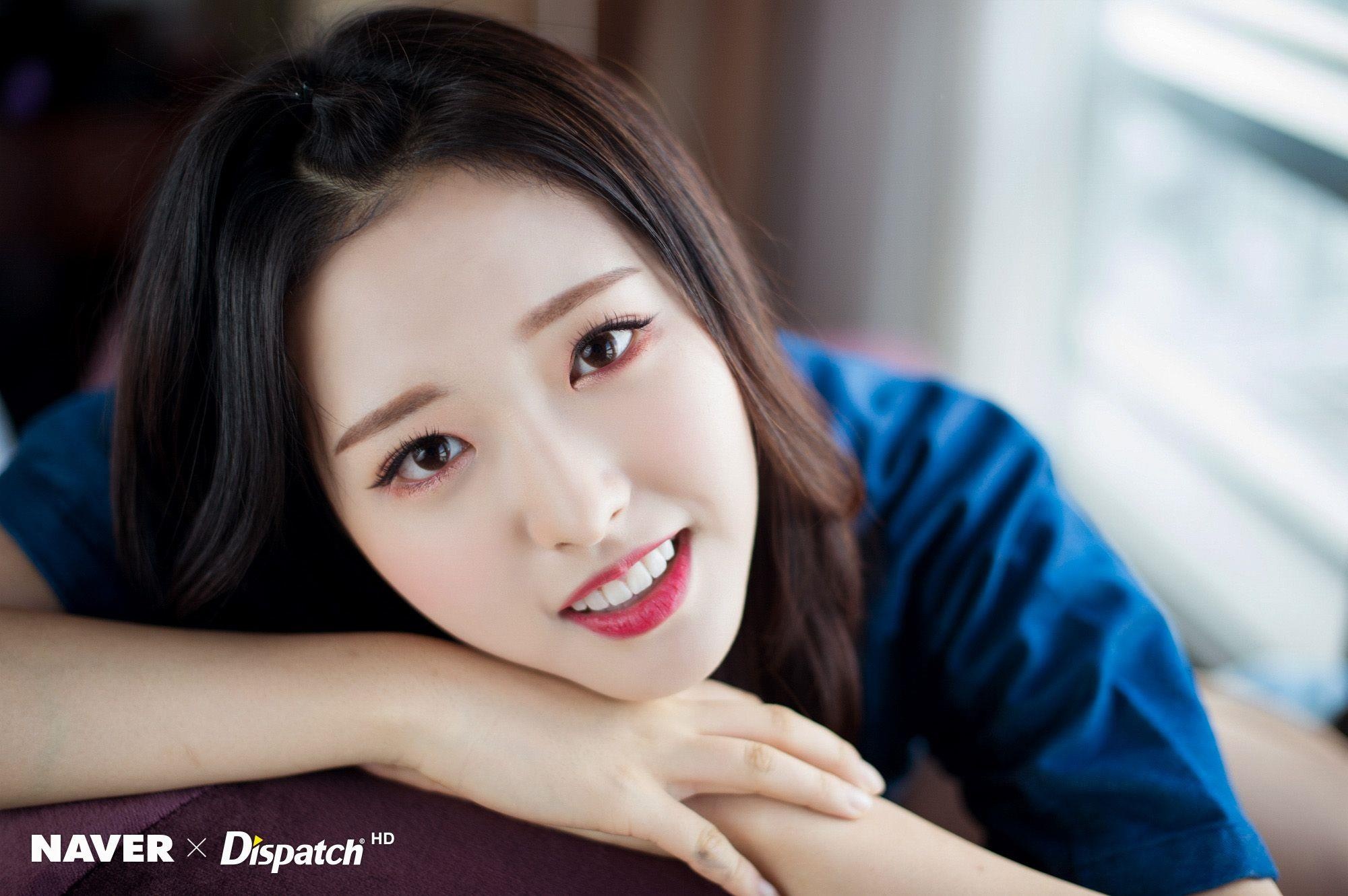 nhom nhac Han debut sau mot ngay anh 1