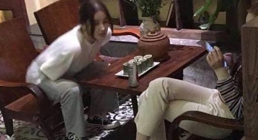 Momoland di an tren pho Duong Thanh hinh anh