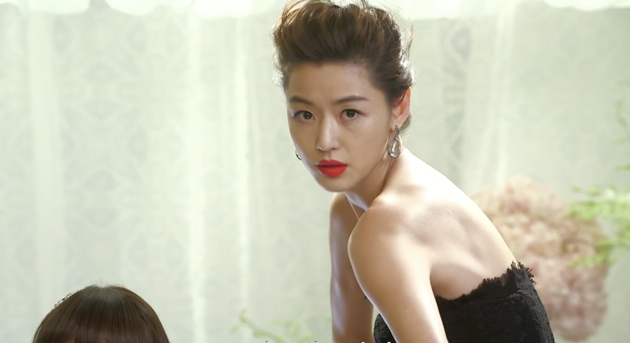 Lo nhu dien vien 'Vi sao dua anh toi' di an cuoi ban hinh anh