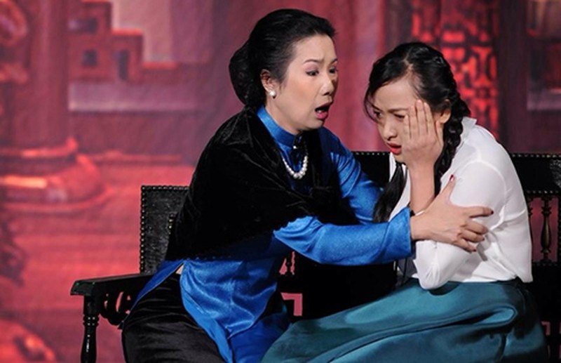 A hau Trinh Kim Chi d anh 2