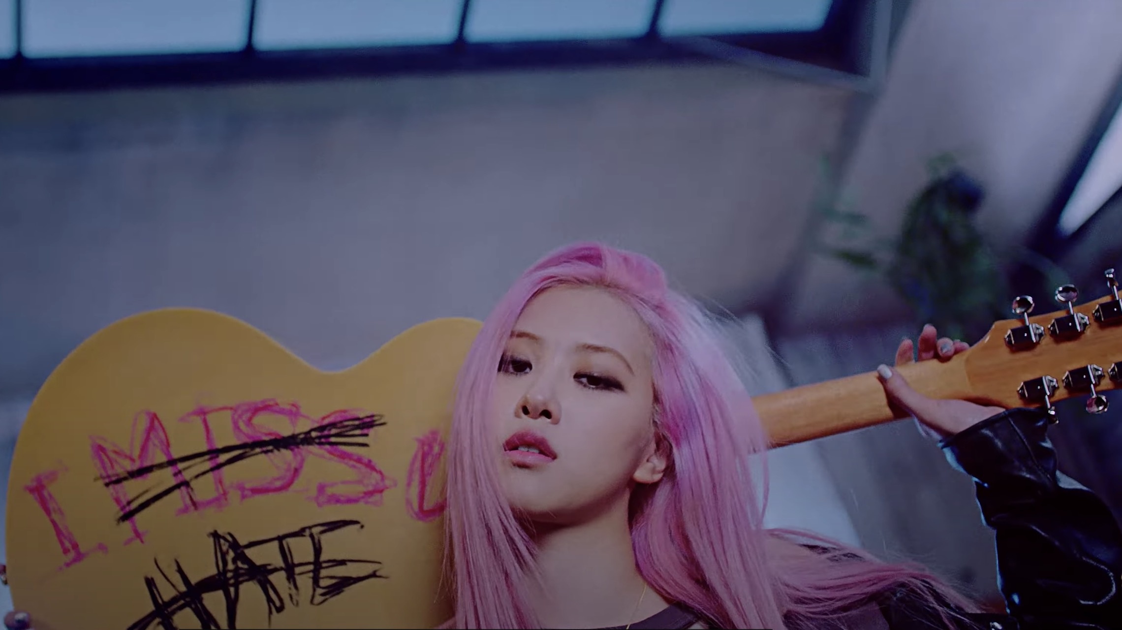 Lovesick Girls anh 5