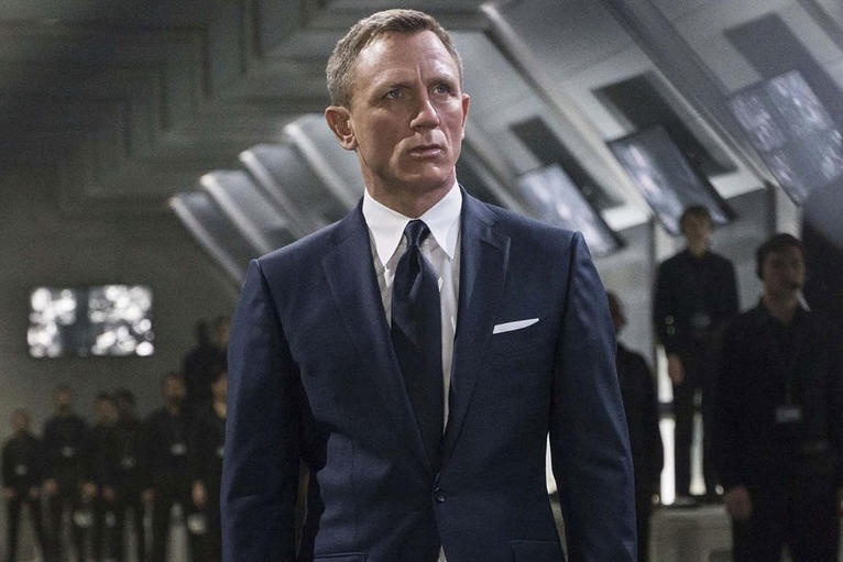 James Bond moi anh 2