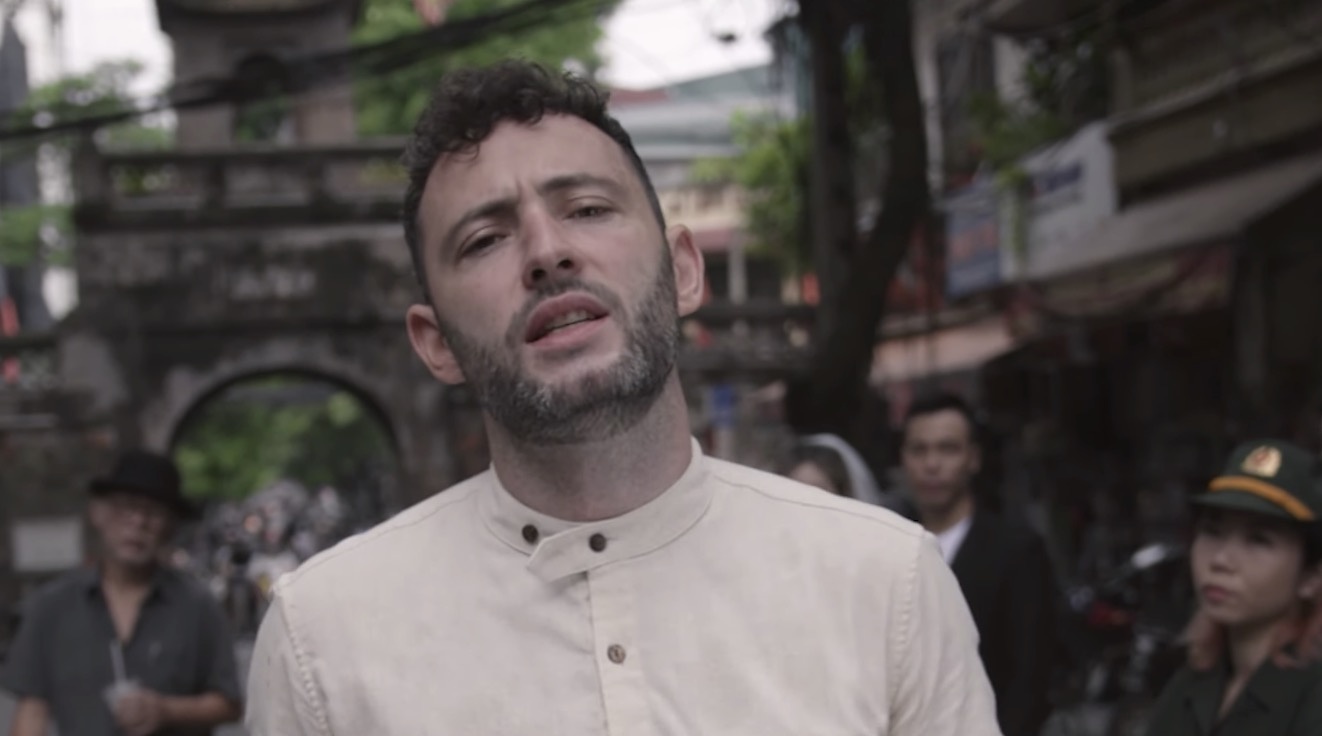 Rapper nguoi Anh sang tac ve Ha Noi hinh anh