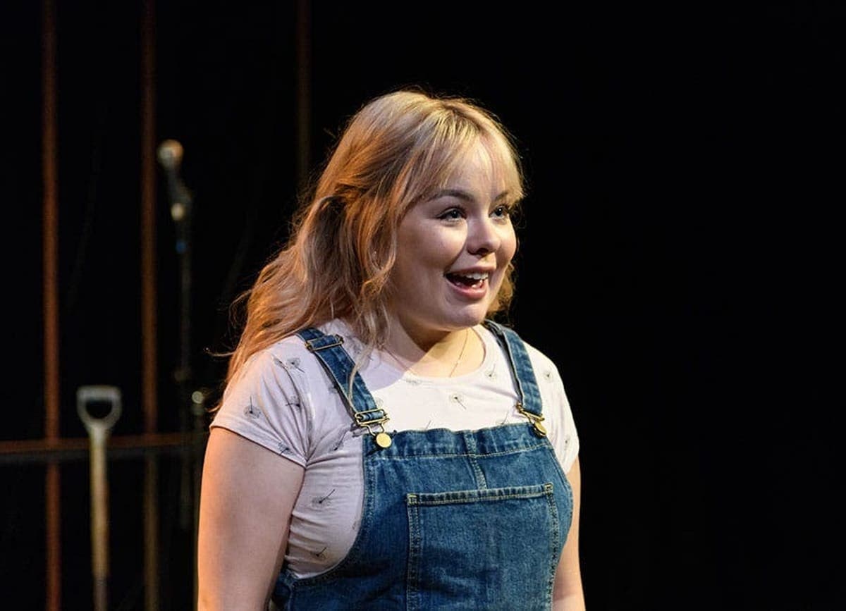 phim Bridgerton anh 4