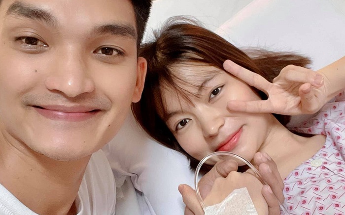 Mac Van Khoa ke chuyen khoc nhieu lan khi vo sinh non hinh anh