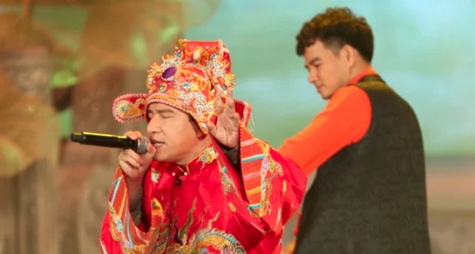 Tao Kinh te trinh dien phien ban hai huoc cua 'Bigcityboi' hinh anh