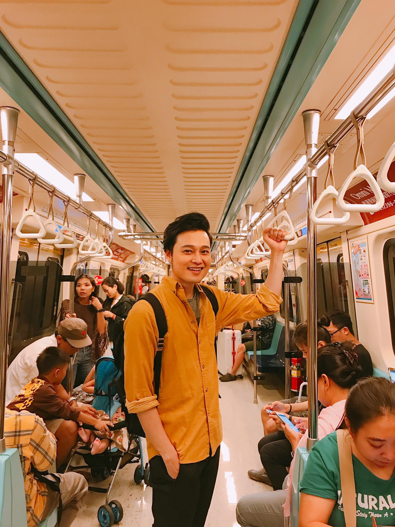 Ca si Quang Vinh di du lich anh 9