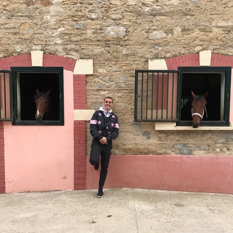 cau thu Phap di du lich anh 14