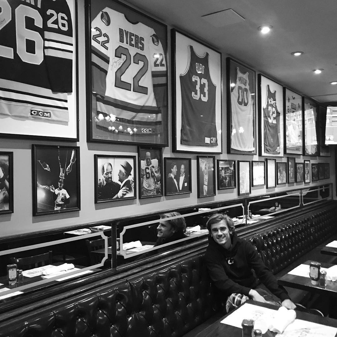 cau thu Phap di du lich anh 17