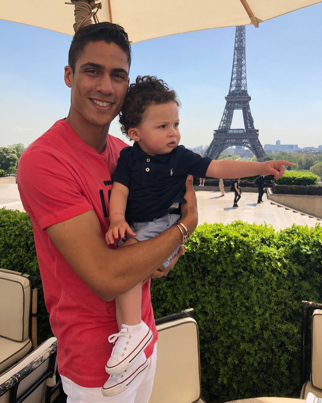 cau thu Phap di du lich anh 6