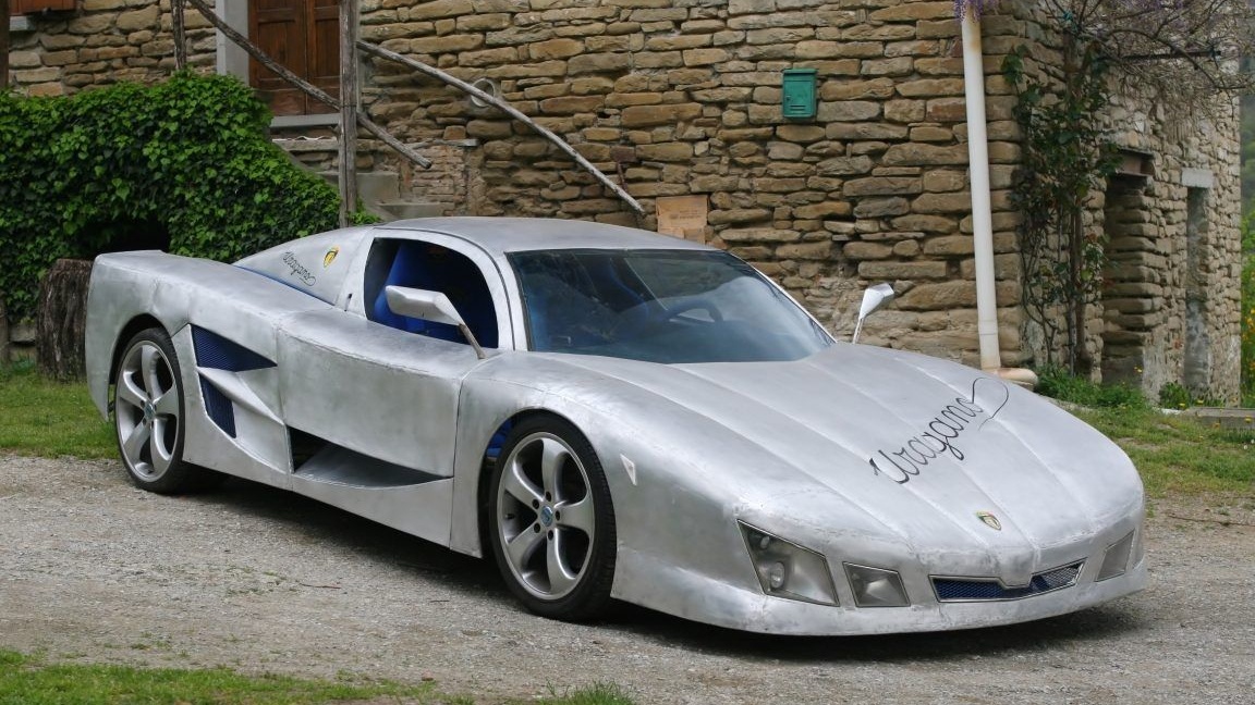 5 oto tu che dang kinh ngac tren the gioi hinh anh