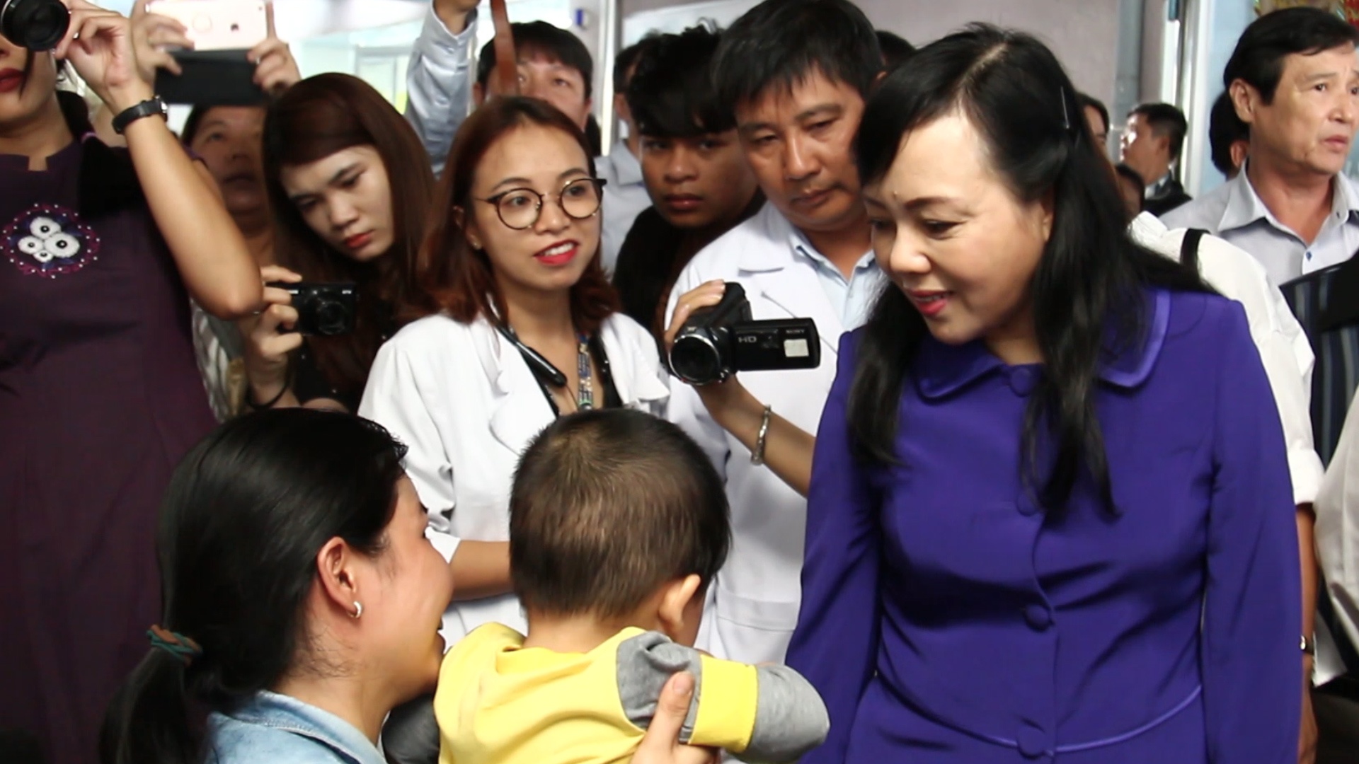 Bo truong Y te kiem tra dich soi tai TP.HCM hinh anh