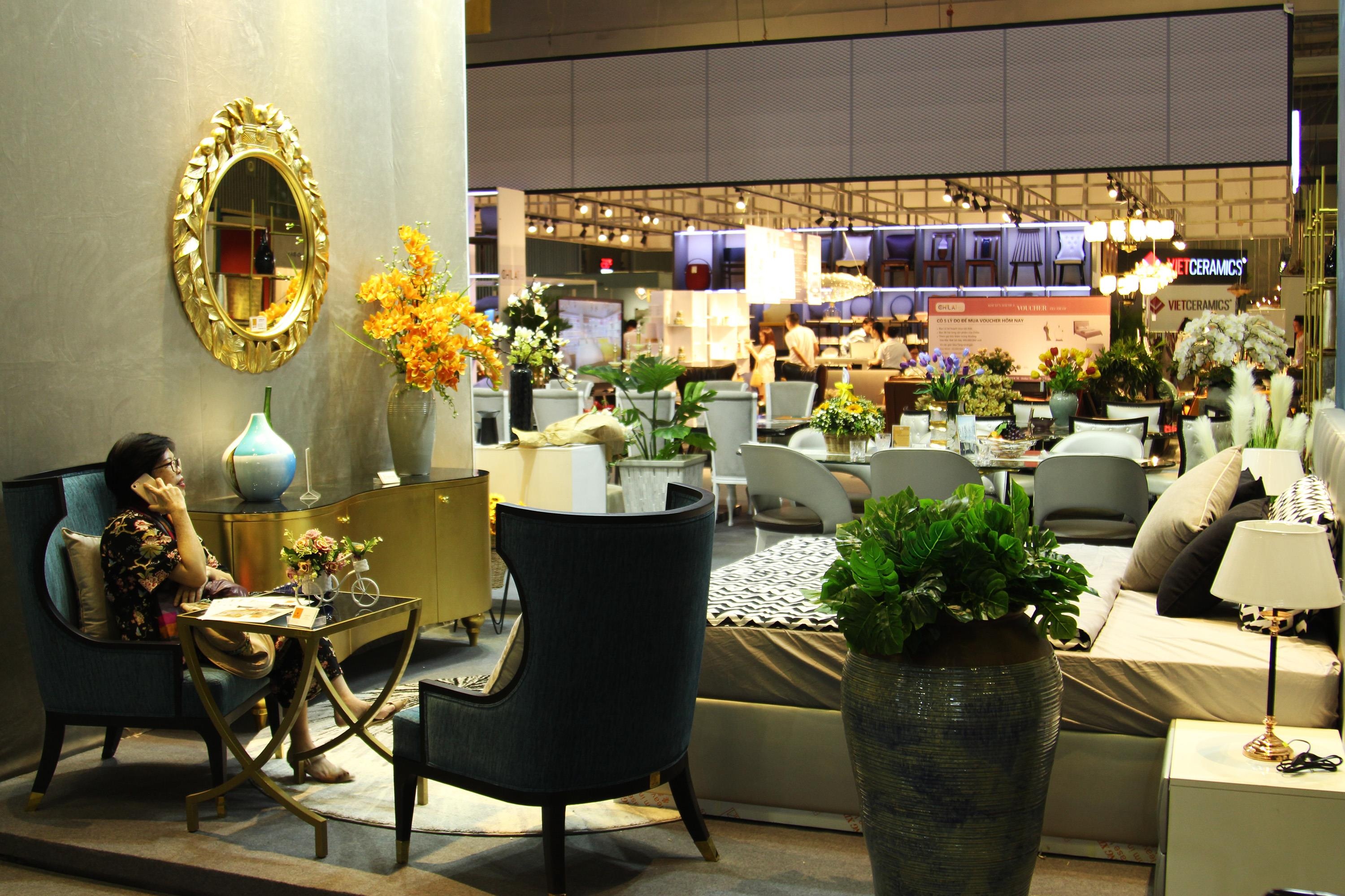 Ngam noi that Viet tai trien lam phong cach noi that dau tien o TP.HCM hinh anh