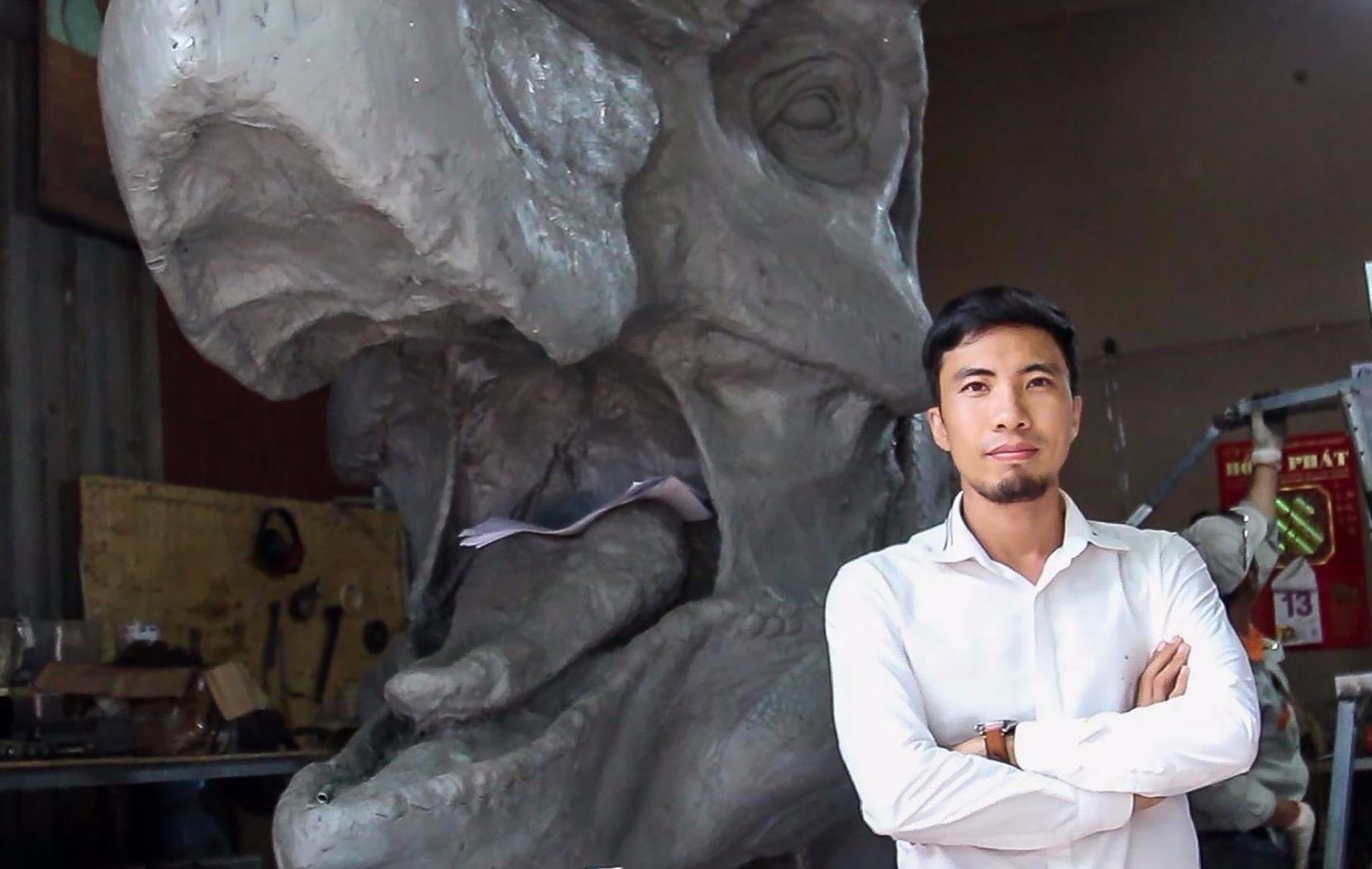 Tu ky su xay dung den giam doc cong ty san xuat mo hinh quai vat hinh anh