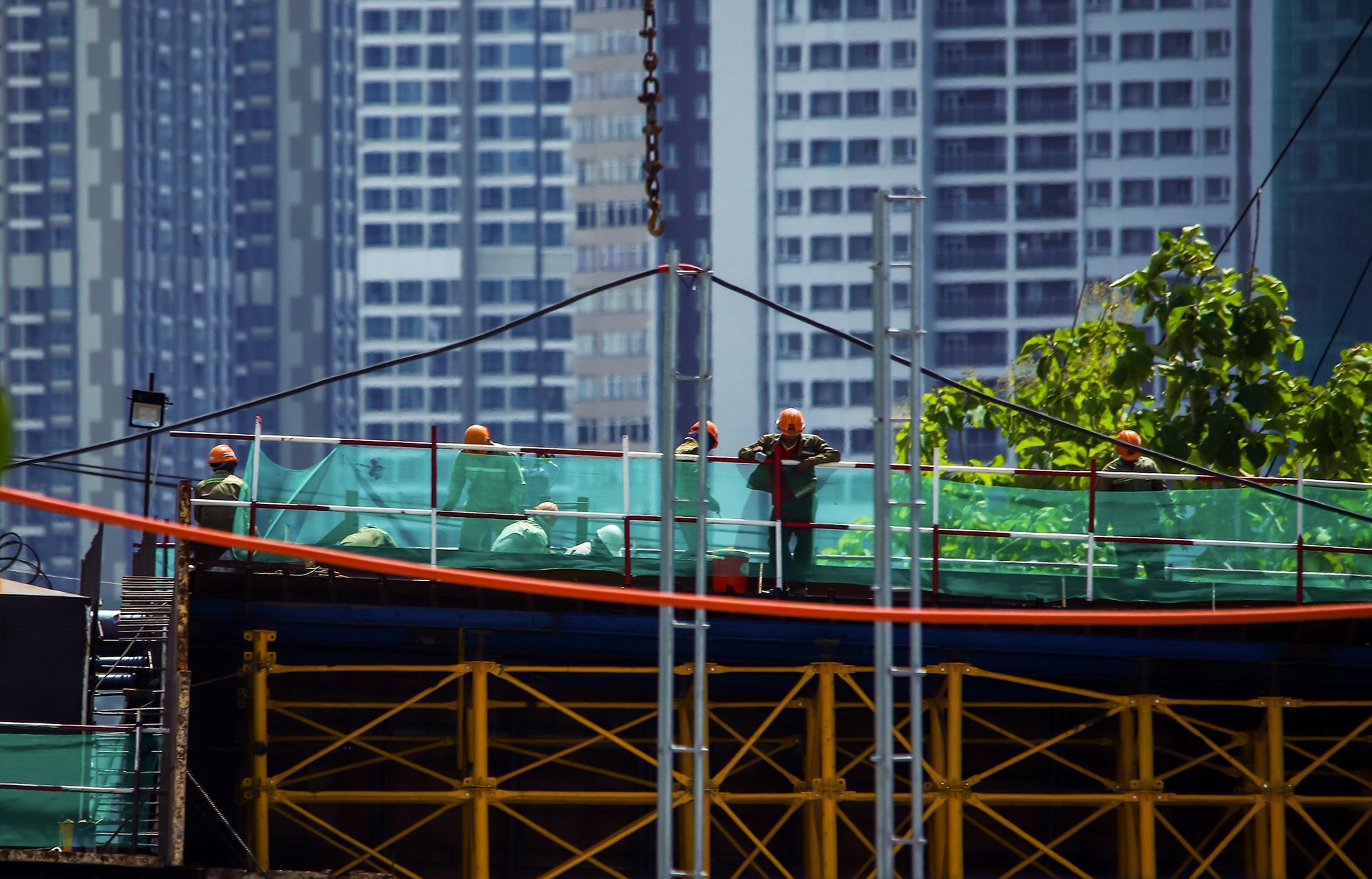 Dan phan nan ve tien do cham chap cua du an cau Thu Thiem 2 hinh anh