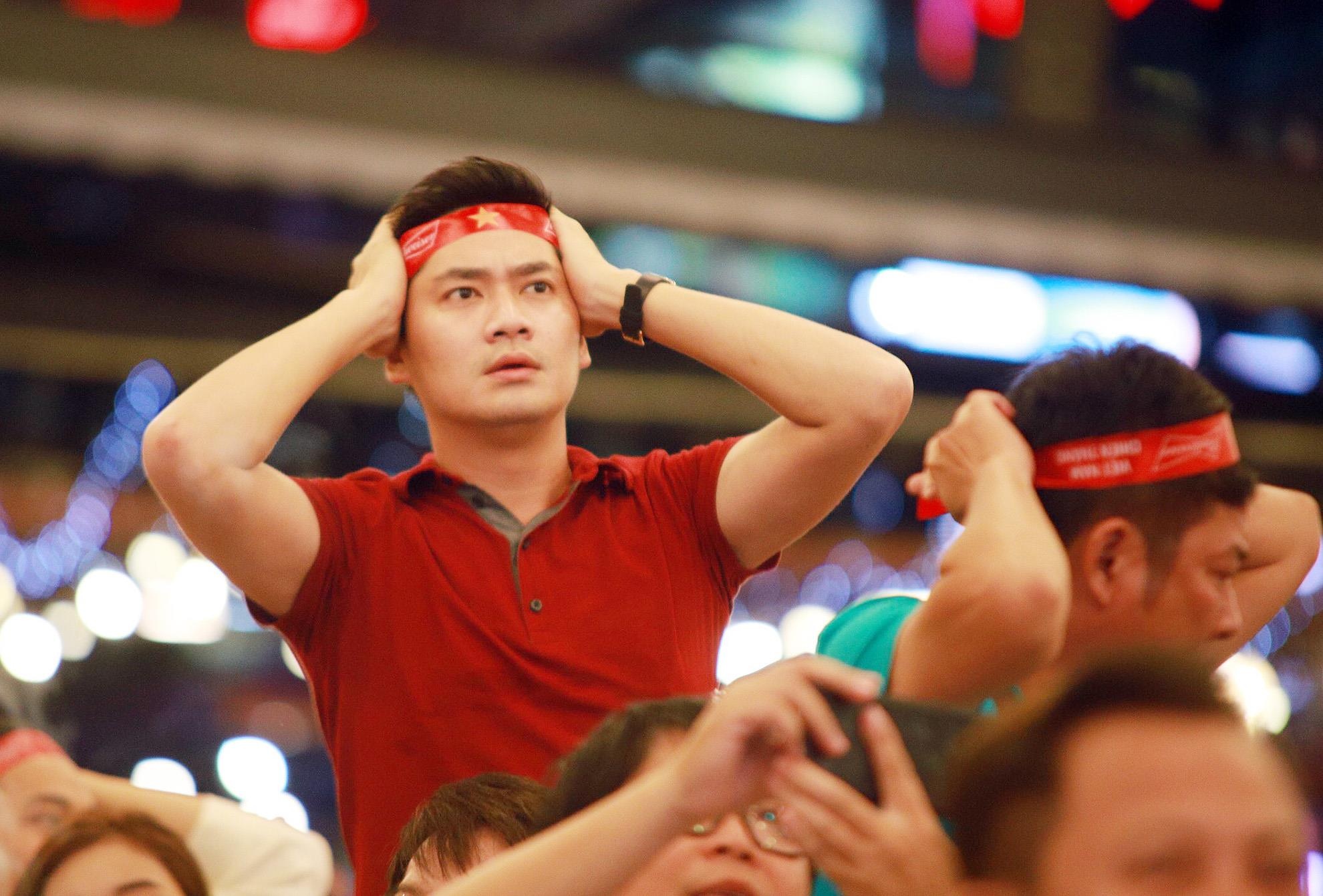 CDV: 'Trong tai sai khi tu choi ban thang cua tuyen Viet Nam' hinh anh