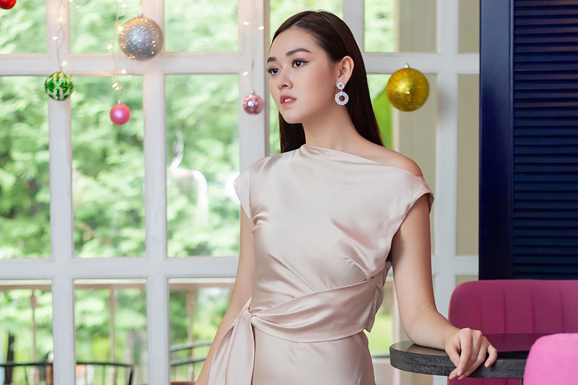 Tuong San: 'Cang thang, ap luc khi doc nhung binh luan tieu cuc' hinh anh