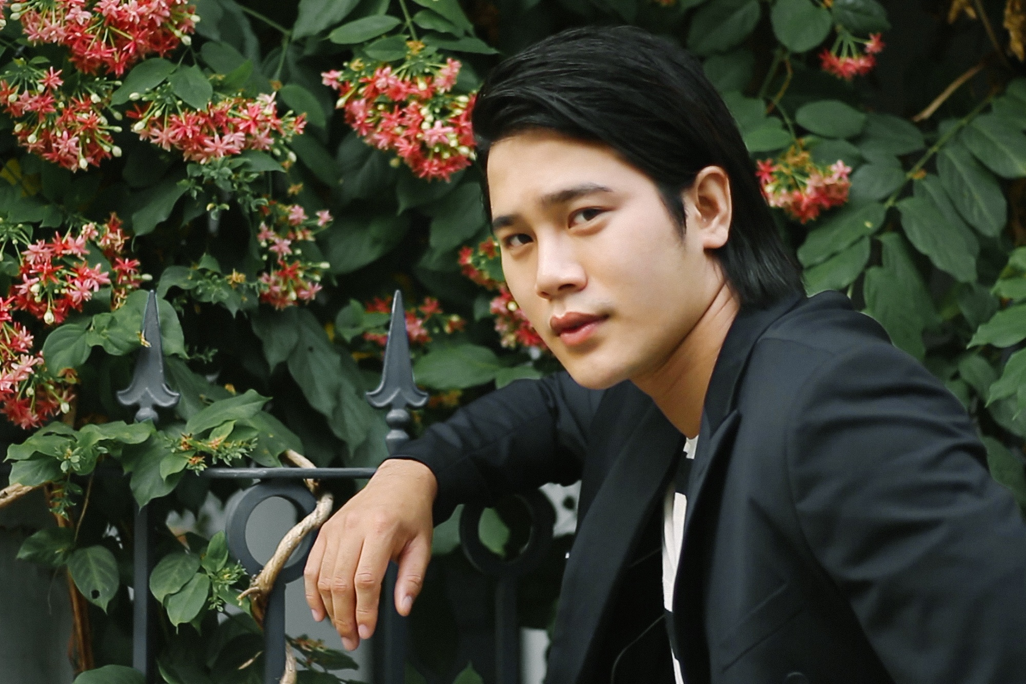 Dung 'Mat biec': 'Toi de xuat canh hon Ha Lan' hinh anh