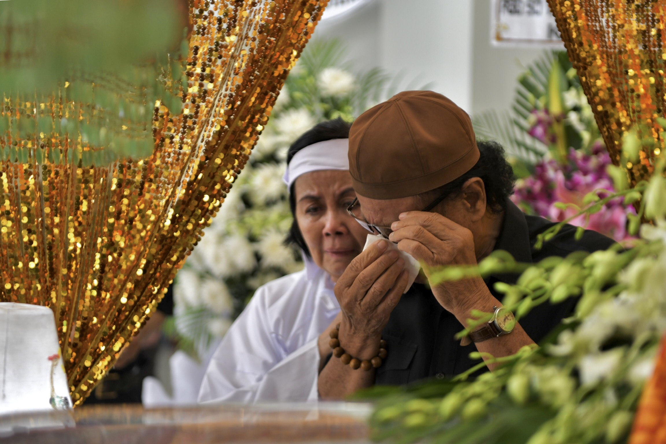 Nuoc mat nghe si tai le vieng tai tu Chanh Tin hinh anh