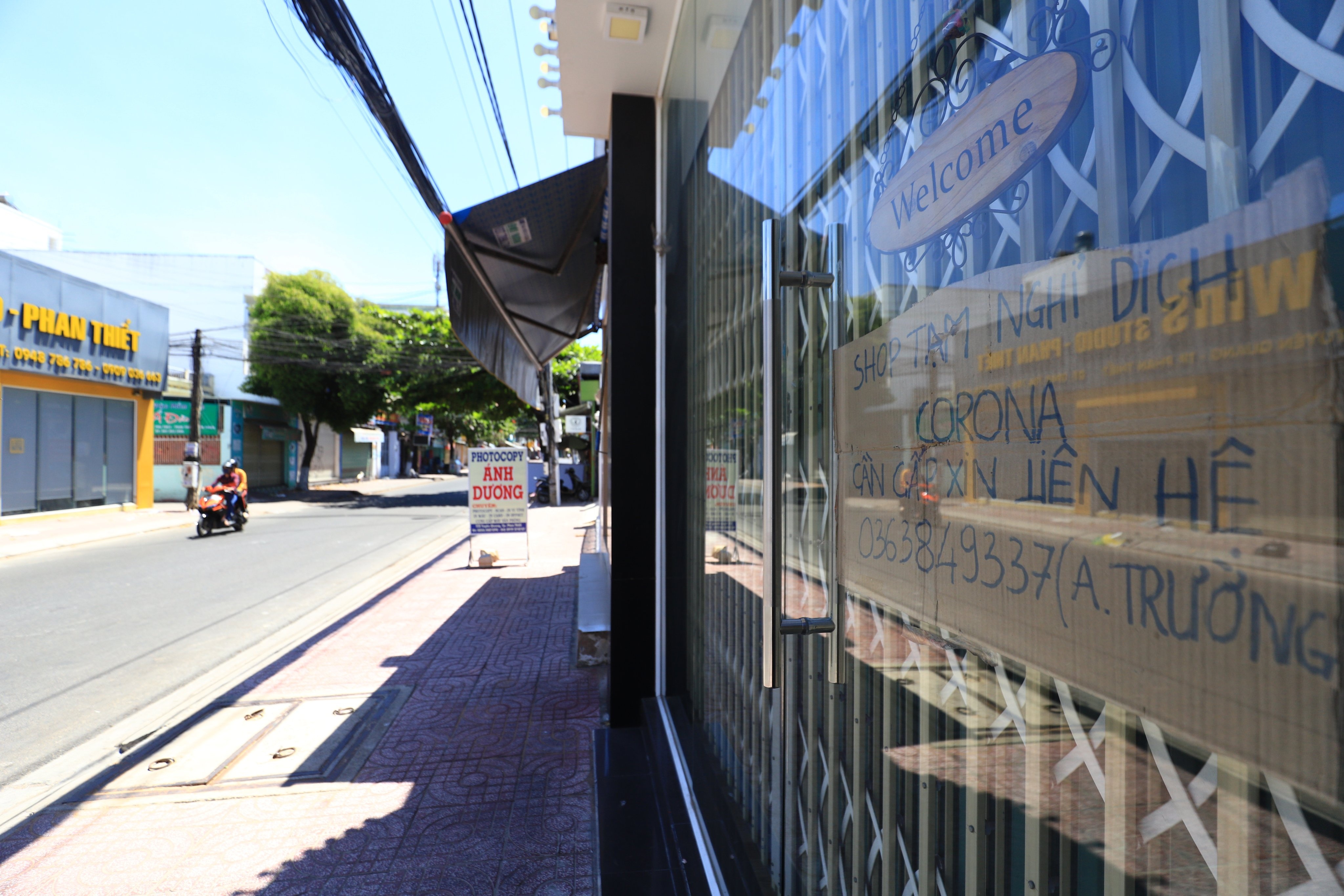 Nguoi Phan Thiet tranh ra duong sau 9 ca nhiem Covid-19 hinh anh