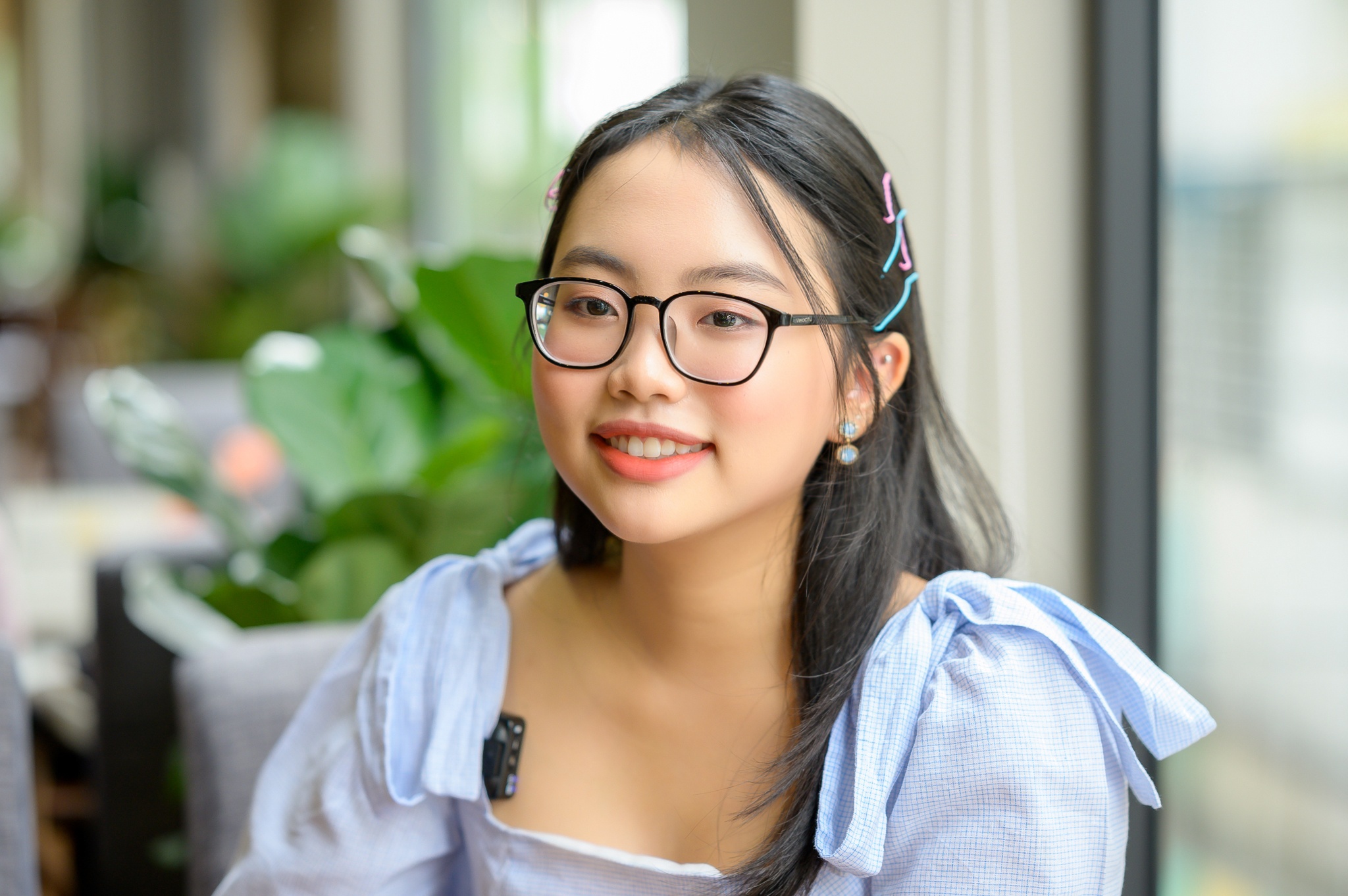 Phuong My Chi: 'Toi mua duoc nha cho ba me sau 2 nam di hat' hinh anh