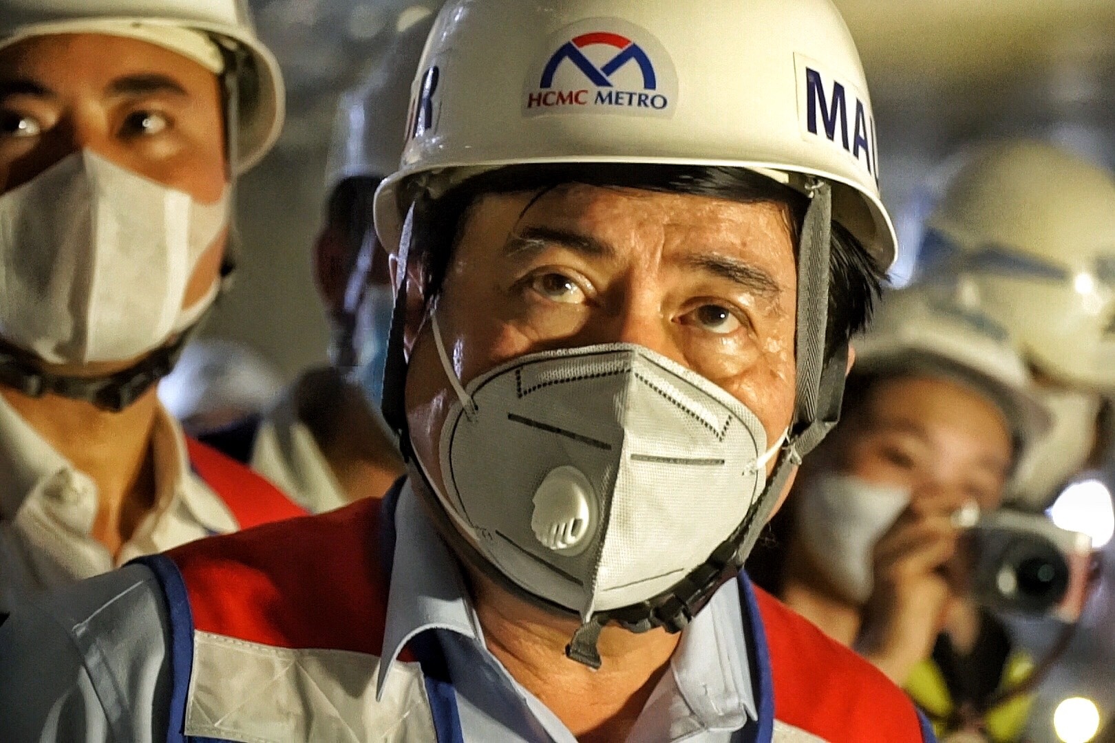 Theo chan Chu tich UBND TP.HCM thi sat cong trinh ga ngam Nha hat hinh anh