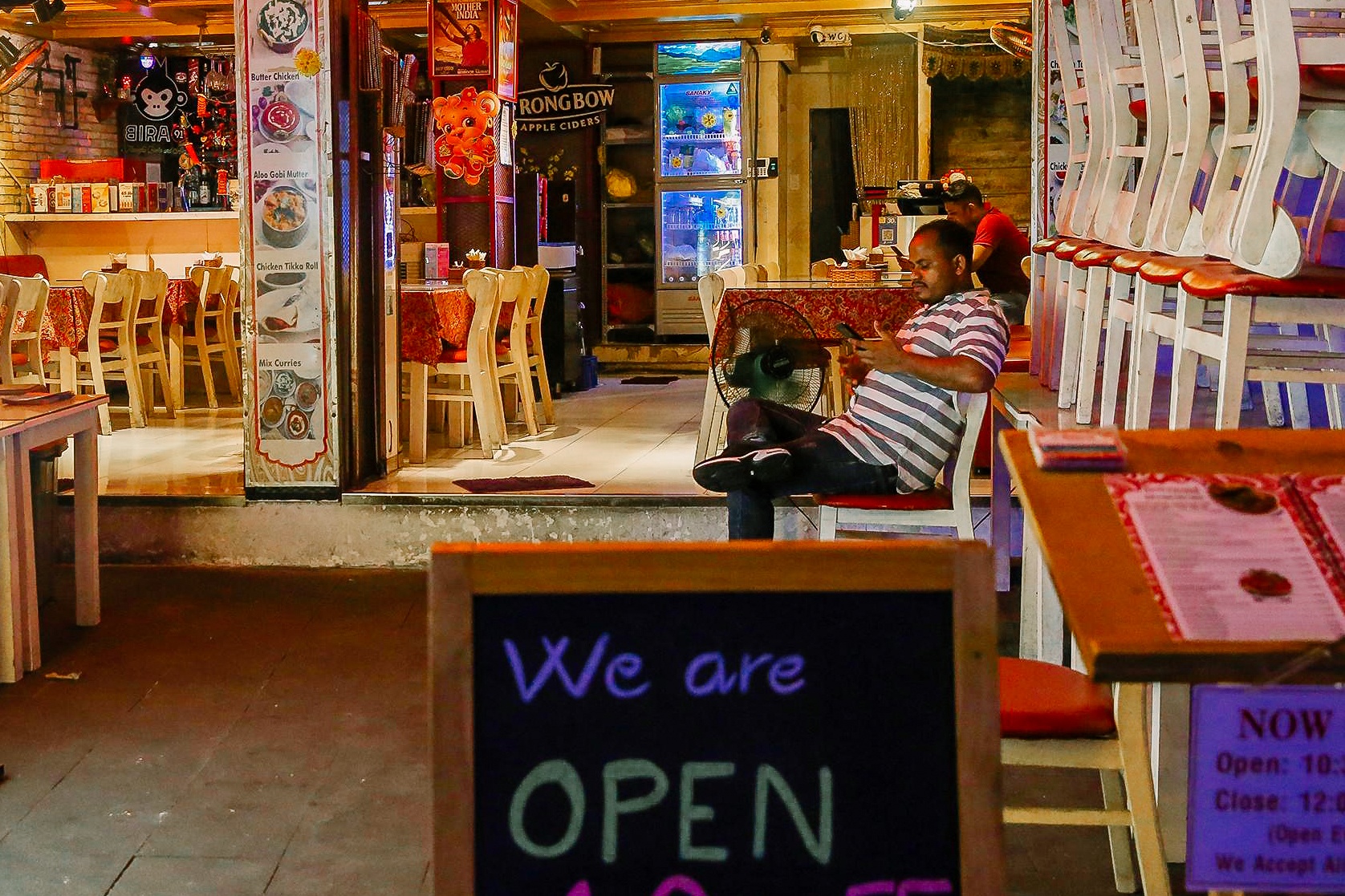 Tieu thuong Bui Vien: 'It khach van tra moi thang 100 trieu mat bang' hinh anh