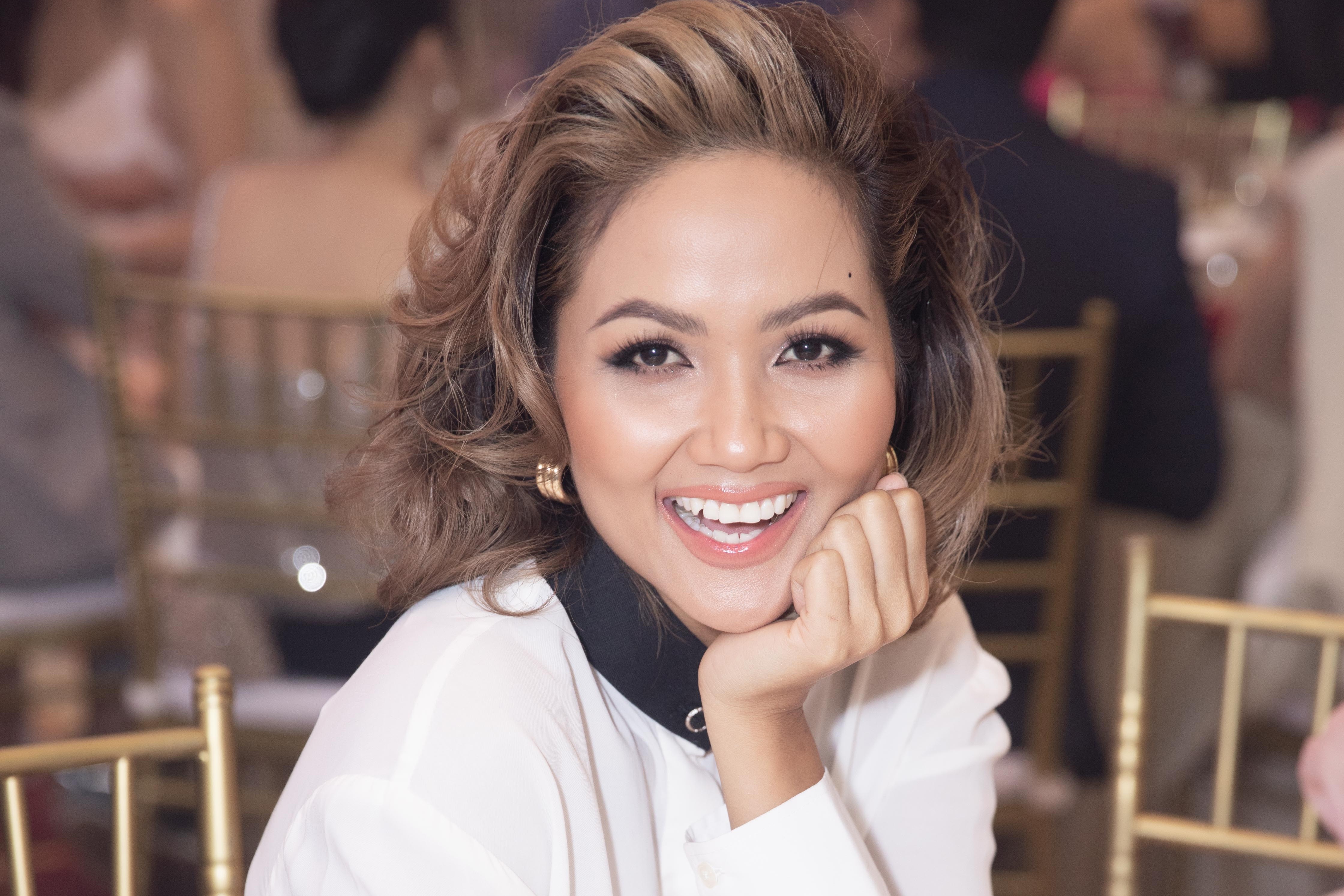 Dan nguoi dep du le cuoi A hau Thuy Van hinh anh