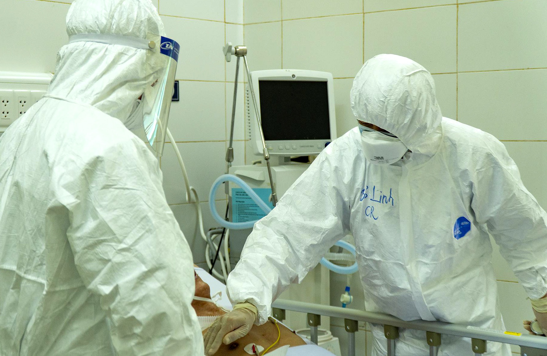 Ben trong noi nguy hiem nhat o tam dich Da Nang hinh anh