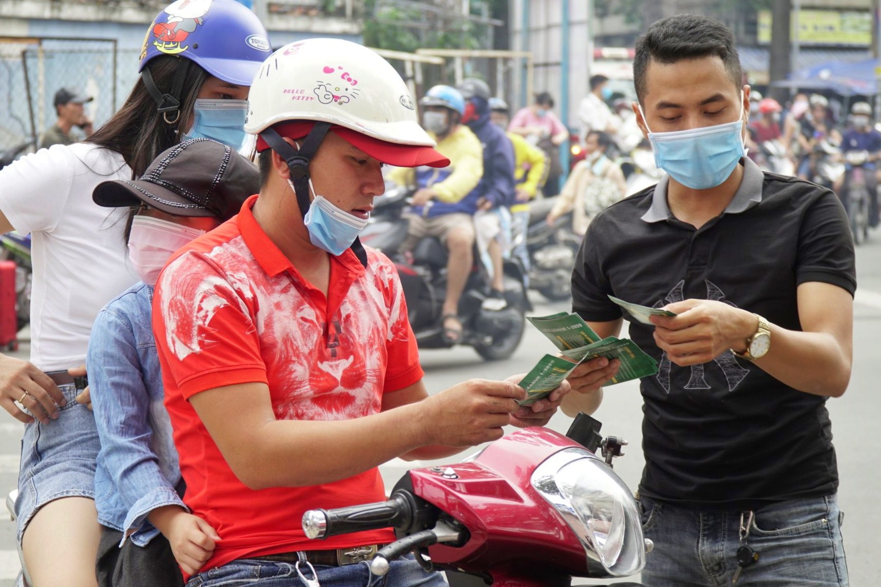 Phe ve hoat dong truoc tran CLB Sai Gon gap Viettel hinh anh