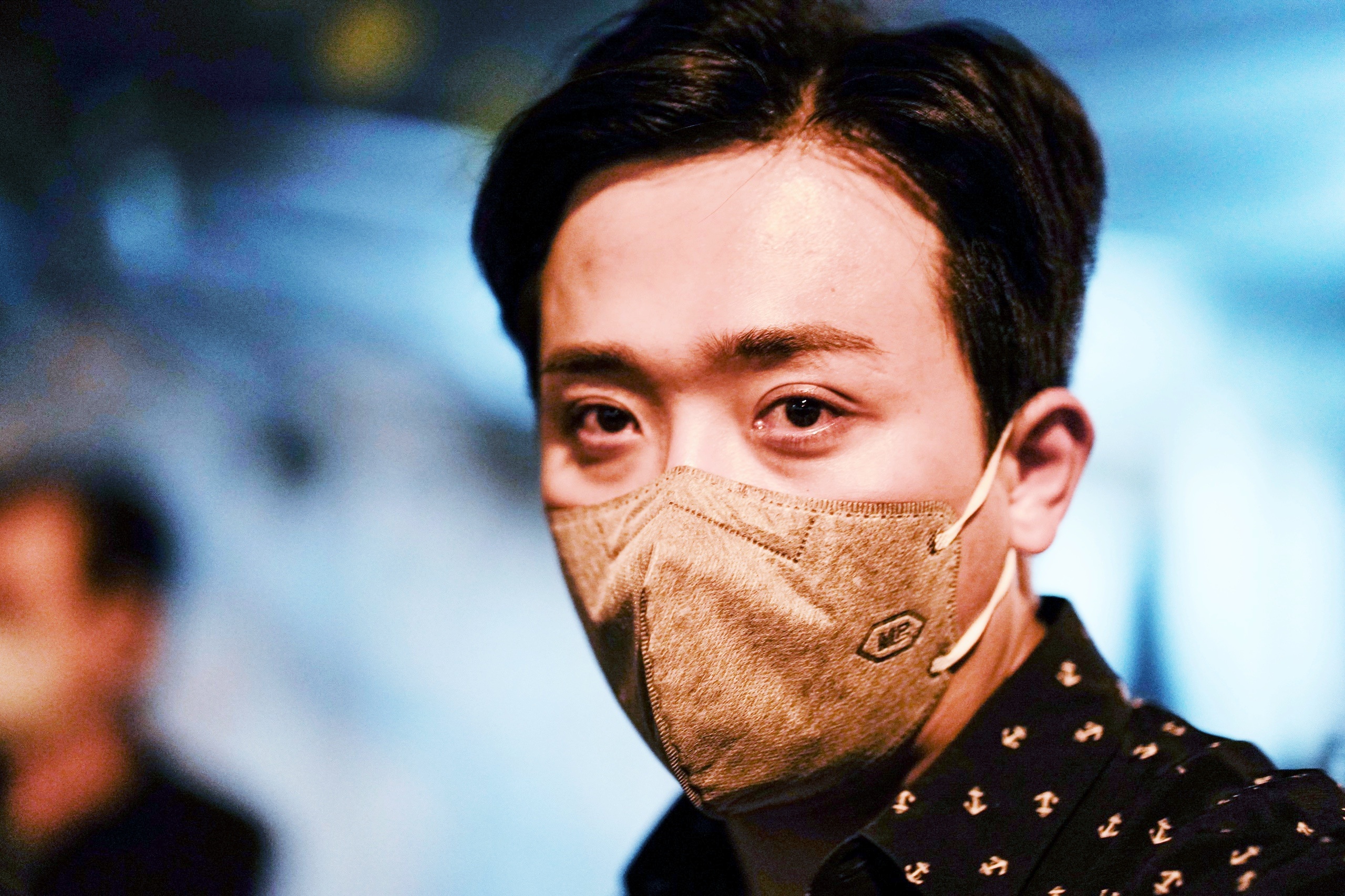 Tran Thanh khoc khi doi ben ngoai trung tam phap y hinh anh