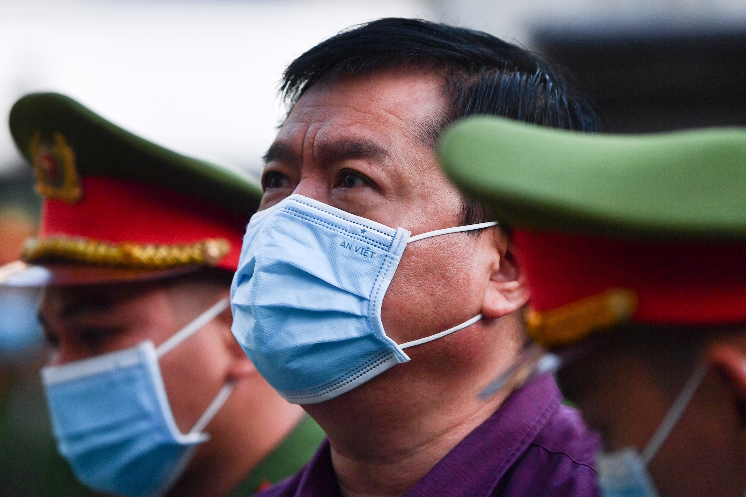 Ong Dinh La Thang: 'Toi khong tac dong ai ca' hinh anh