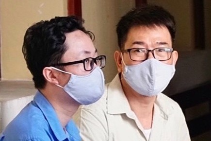 Cuu pho chanh an phu nhan hanh vi xam pham cho o hinh anh