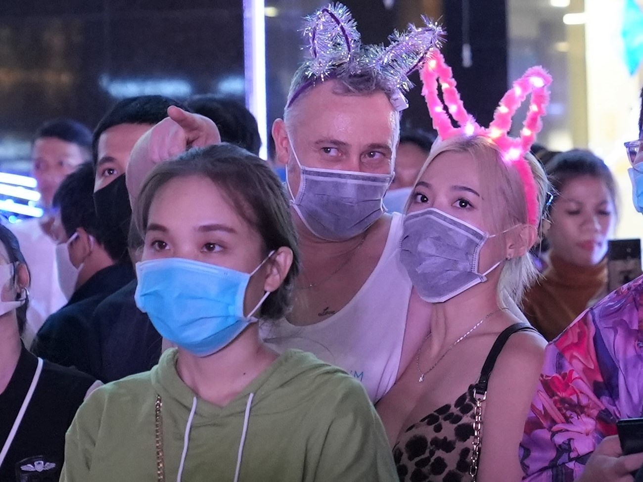 Pho di bo Nguyen Hue chat kin nguoi cho don nam moi hinh anh