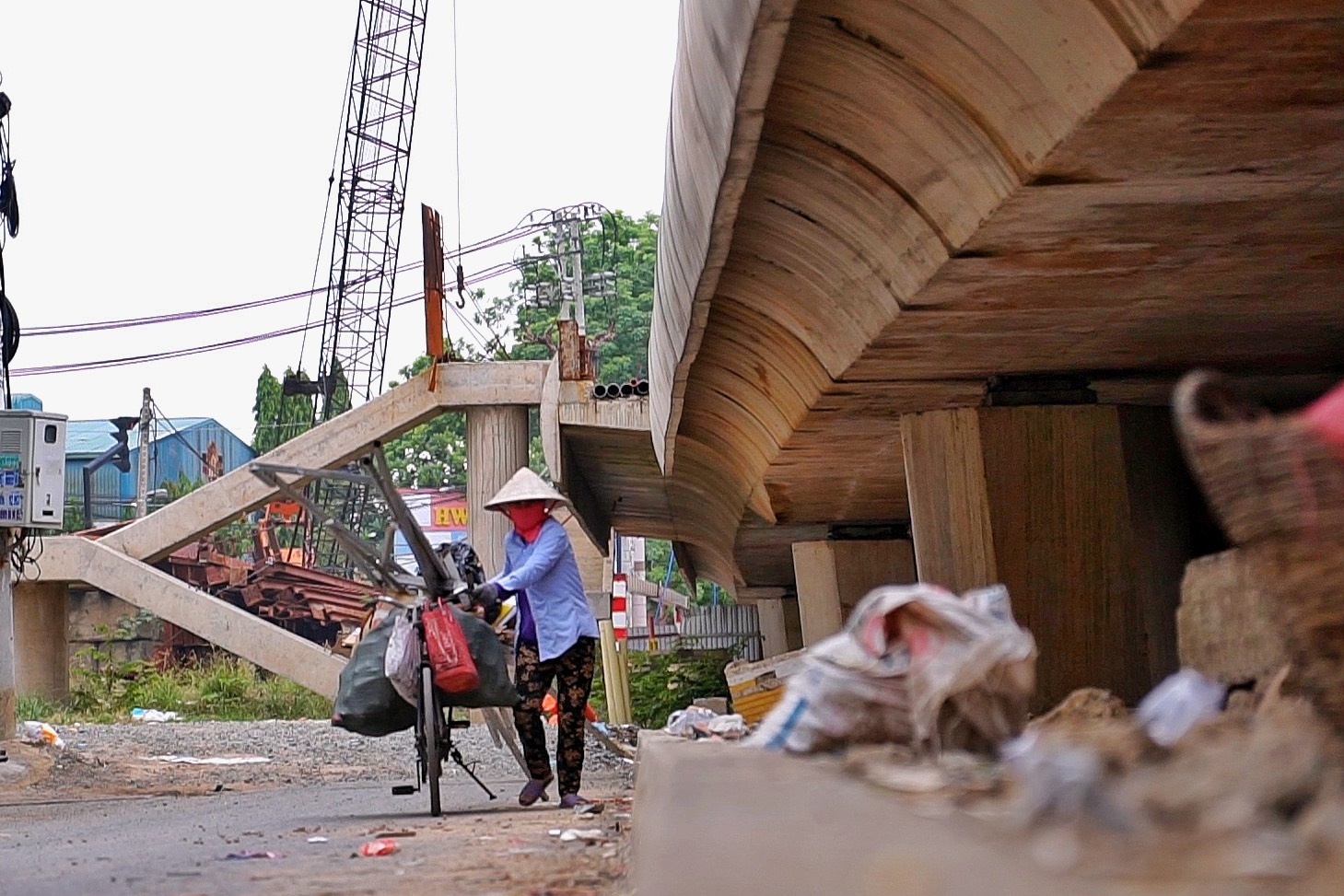Dong cua, dung kinh doanh vi cau hon 500 ty cham tien do o TP.HCM hinh anh