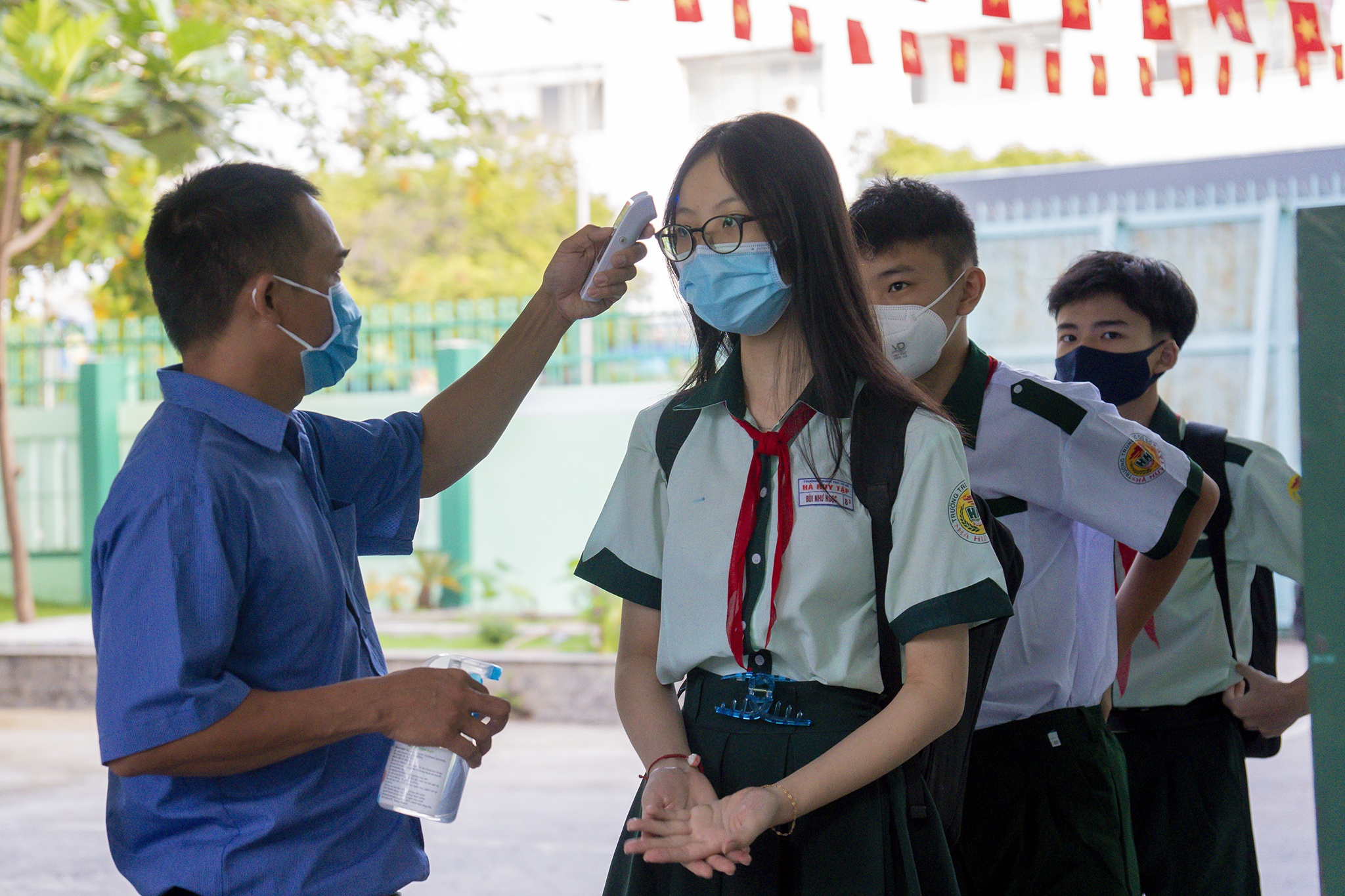 Hoc sinh TP.HCM duoc bo tri loi di rieng vao lop hinh anh